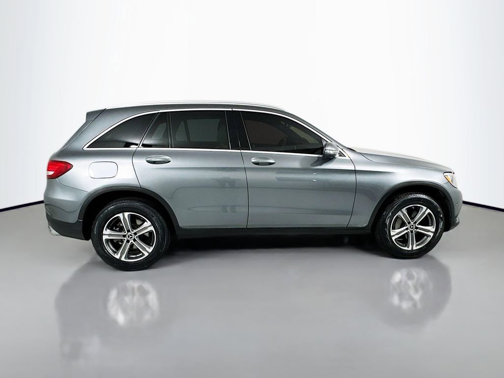 Used 2017 Mercedes-Benz GLC 300 4MATIC image 9