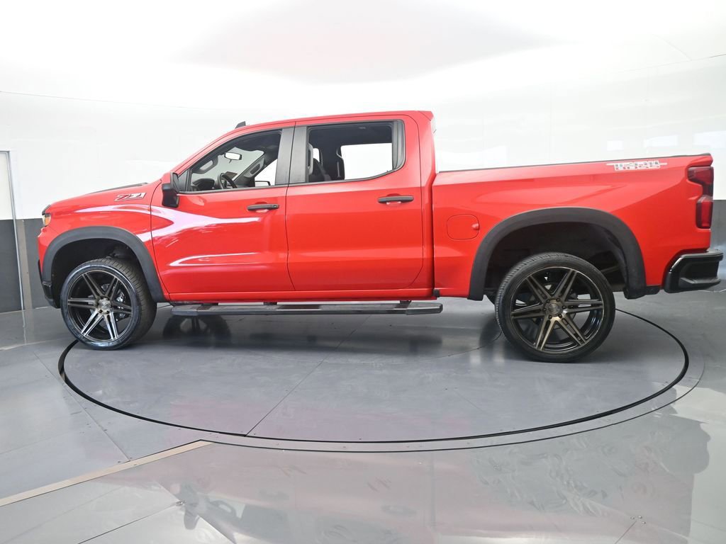 Used 2021 Chevrolet Silverado 1500 Custom Trail Boss AWD/4WD image 3