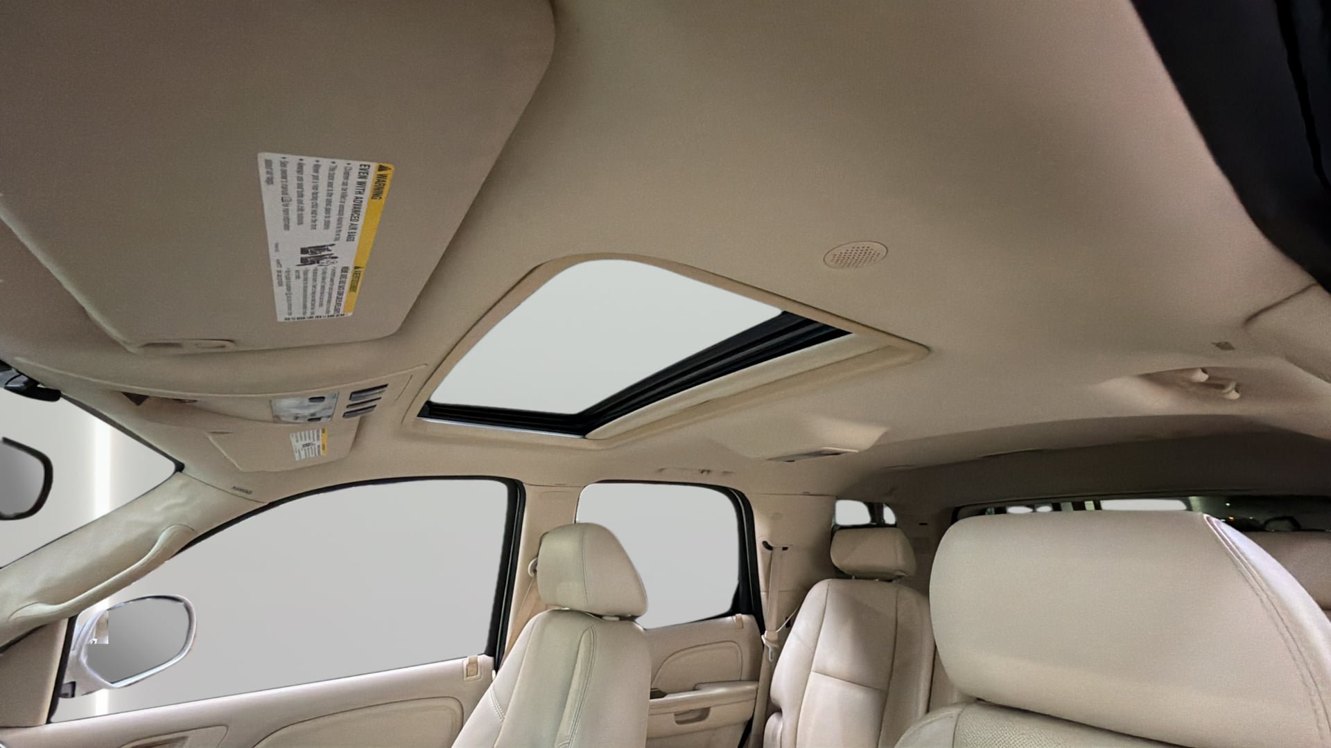 Used 2007 Cadillac Escalade AWD w/ Climate Package image 36