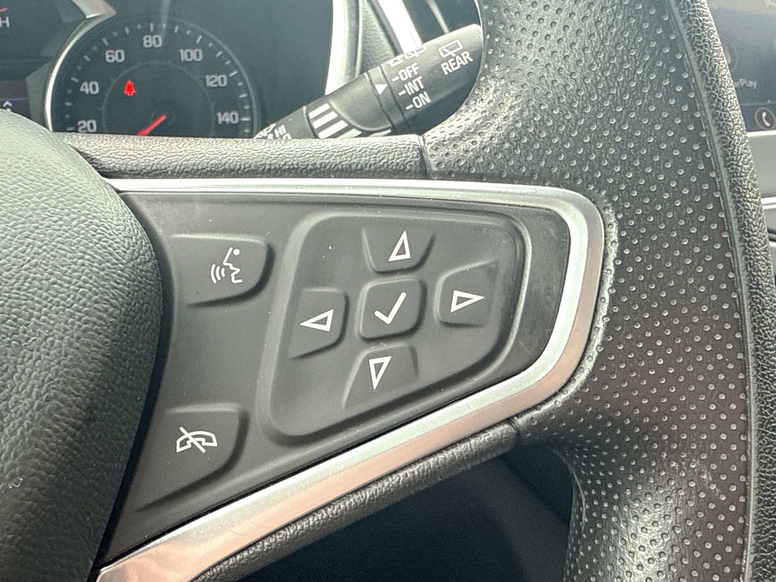 Used 2022 Chevrolet Equinox LT AWD/4WD image 45