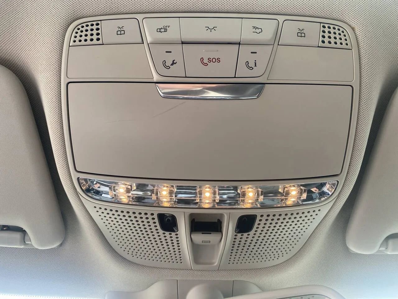 Used 2017 Mercedes-Benz C 300 4MATIC Sedan image 19