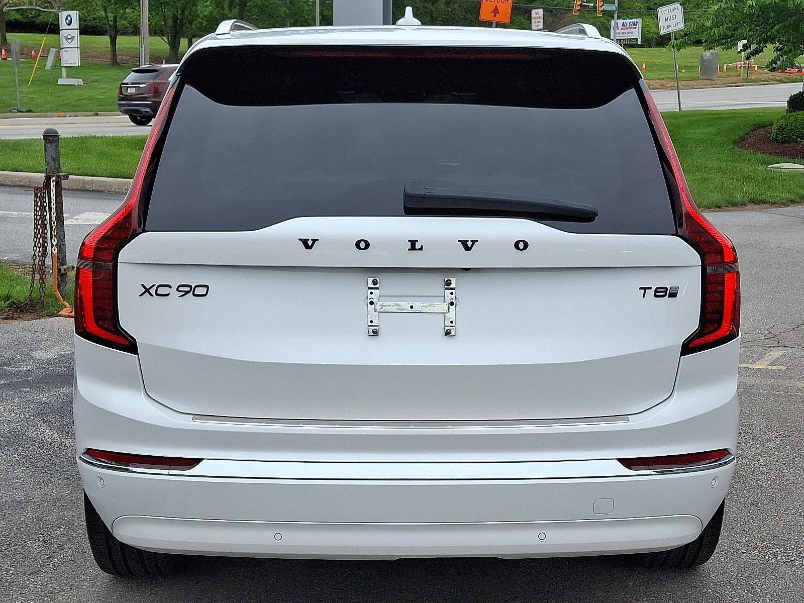 Certified 2025 Volvo XC90 T8 Plus w/ Protection Package Premier AWD/4WD image 5