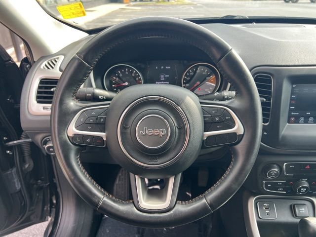 Used 2019 Jeep Compass Latitude image 10