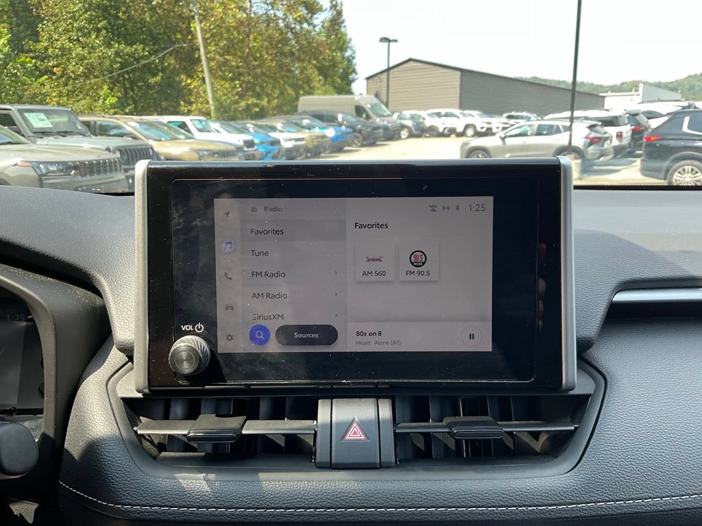 Used 2025 Toyota RAV4 LE AWD/4WD image 17