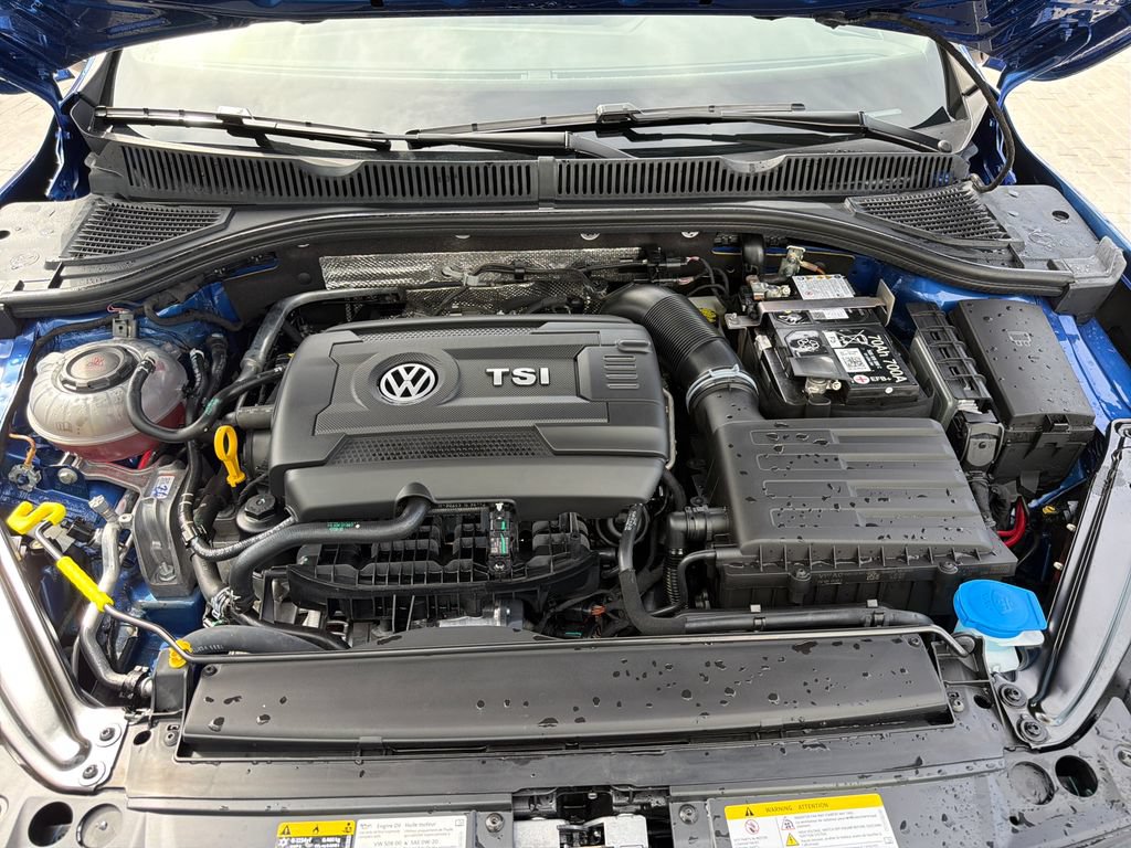 Used 2024 Volkswagen Jetta GLI 40th Anniversary Edition FWD image 23