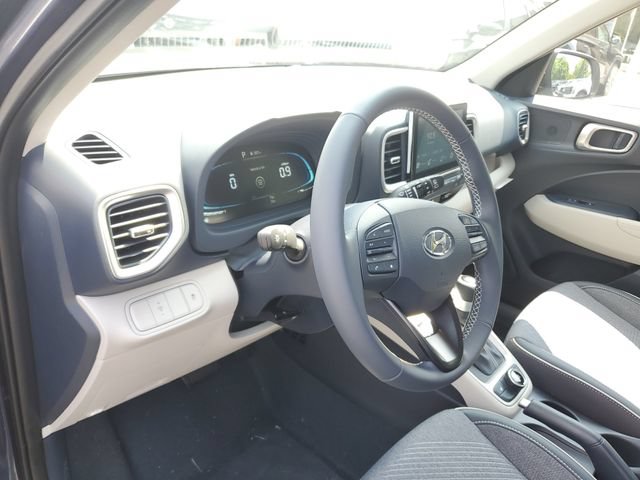 New 2026 Hyundai Venue SEL FWD image 18