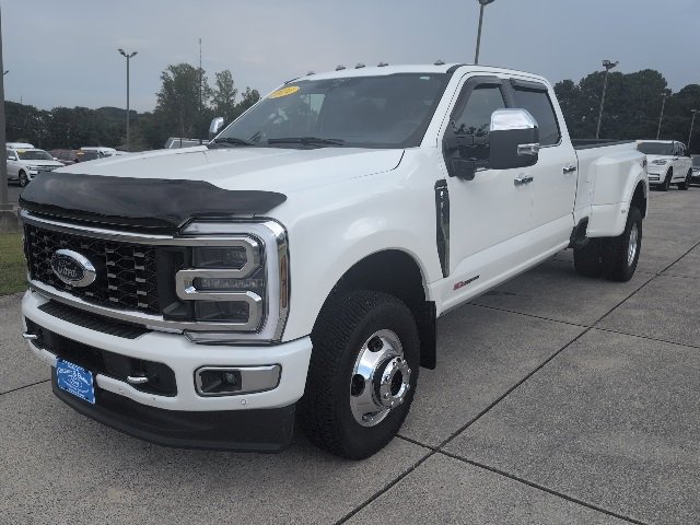 Used 2024 Ford F350 Platinum image 3