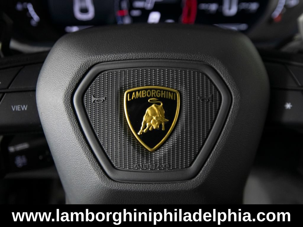 Used 2023 Lamborghini Urus Performante AWD/4WD image 22