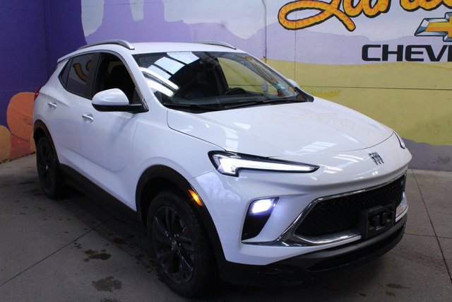 Used 2024 Buick Encore GX Sport Touring image 4