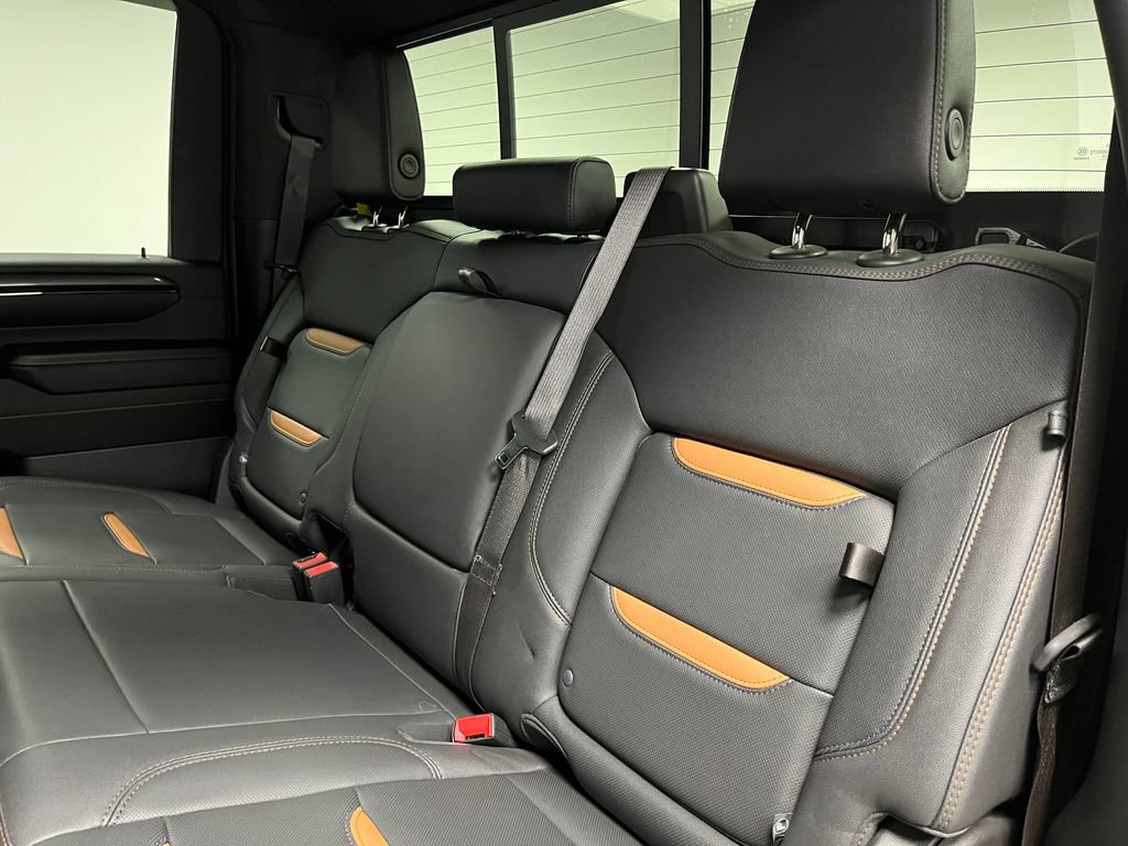 Used 2024 GMC Sierra 2500 AT4 w/ AT4 Premium Plus Package AWD/4WD image 47