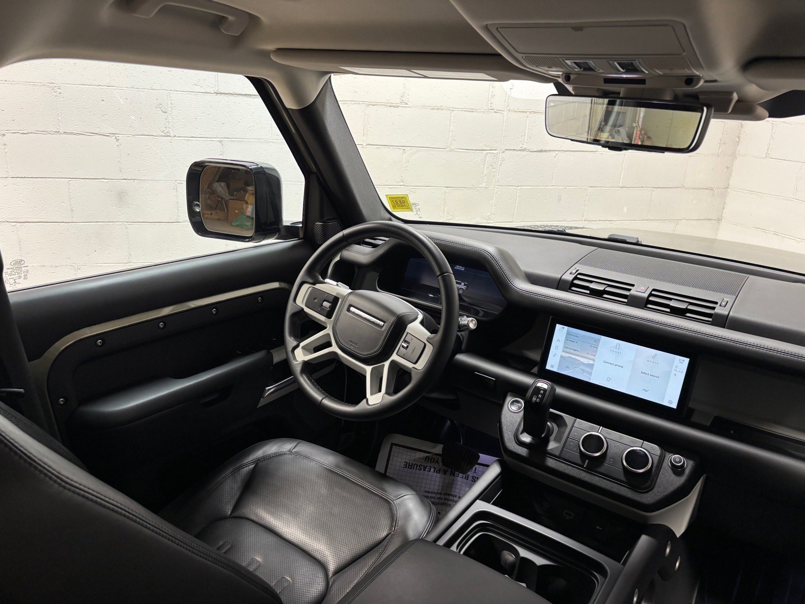 Used 2020 Land Rover Defender 110 HSE AWD/4WD image 34