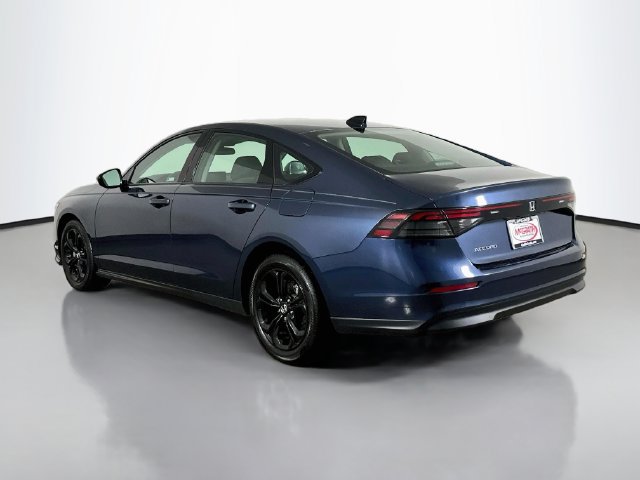 Used 2025 Honda Accord SE image 17