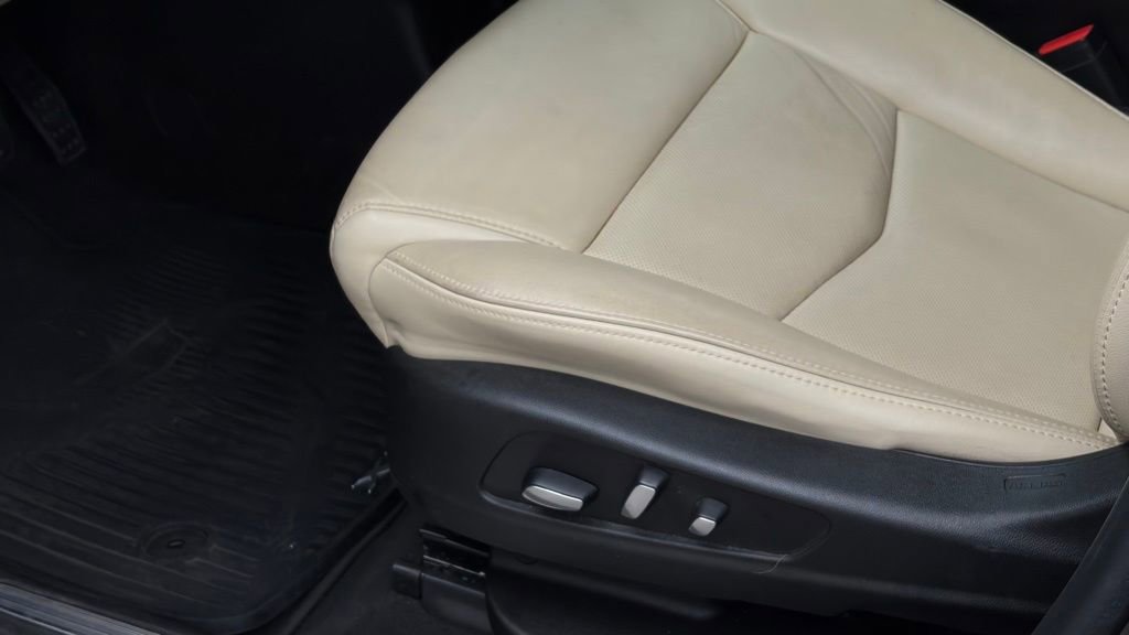 Used 2018 Cadillac XT5 Premium Luxury image 13