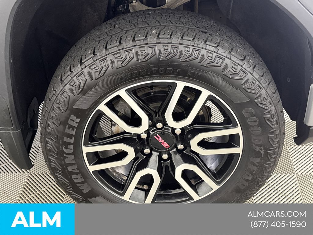 Used 2024 GMC Sierra 1500 AT4 w/ Technology Package AWD/4WD image 15