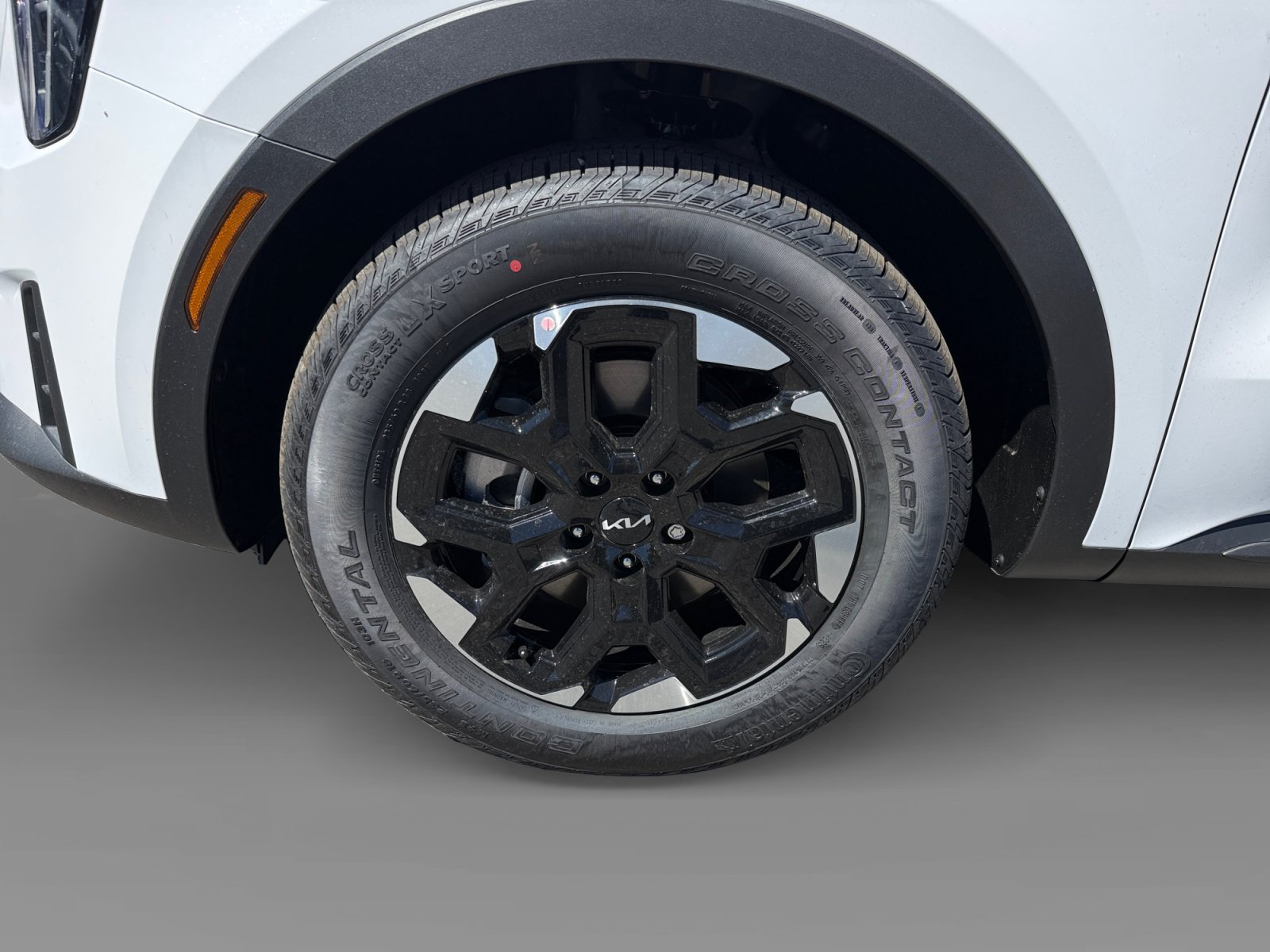 New 2026 Kia Sorento S FWD image 9