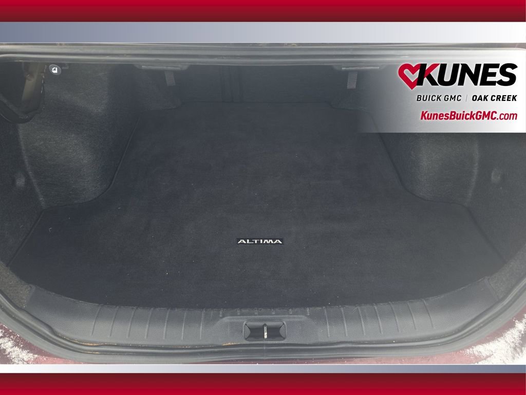 Used 2024 Nissan Altima 2.5 SV image 18