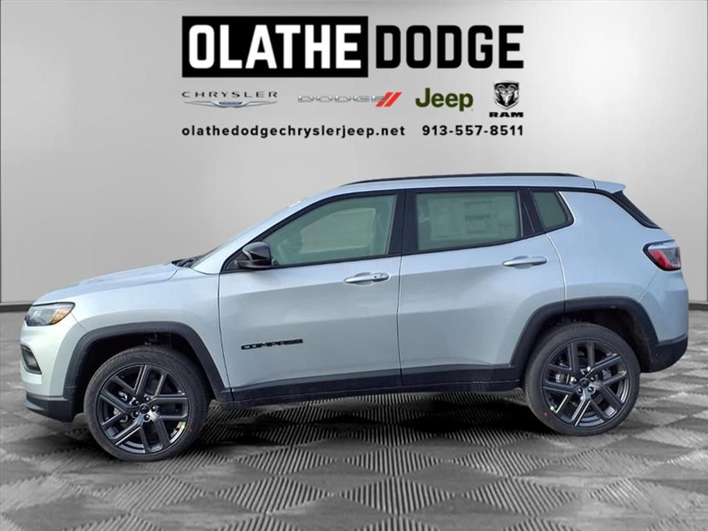 New 2026 Jeep Compass Latitude image 17
