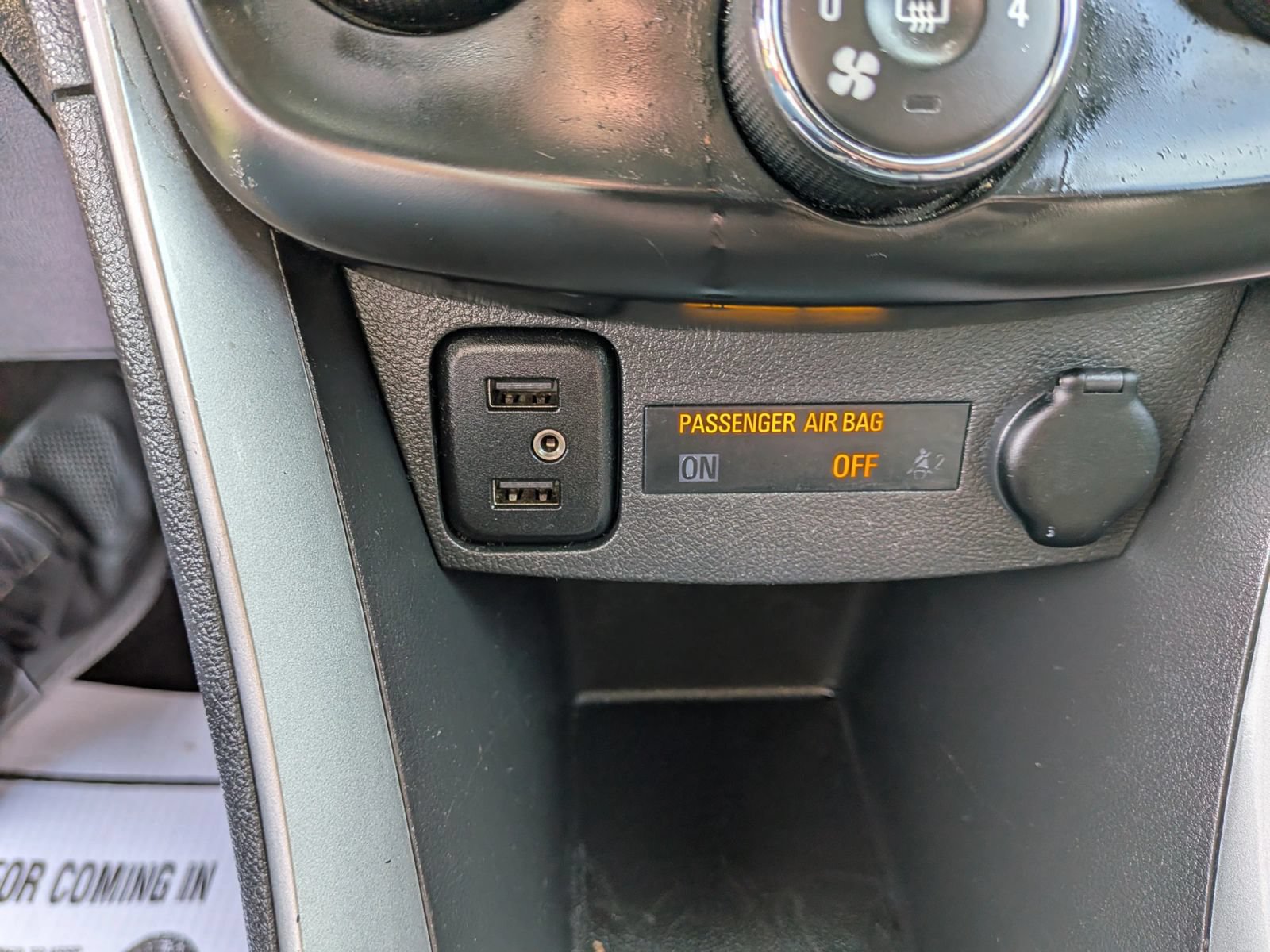 Used 2021 Chevrolet Trax LT AWD/4WD image 47