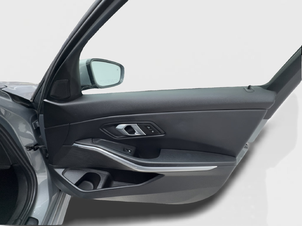Used 2024 BMW 330i Sedan RWD image 36