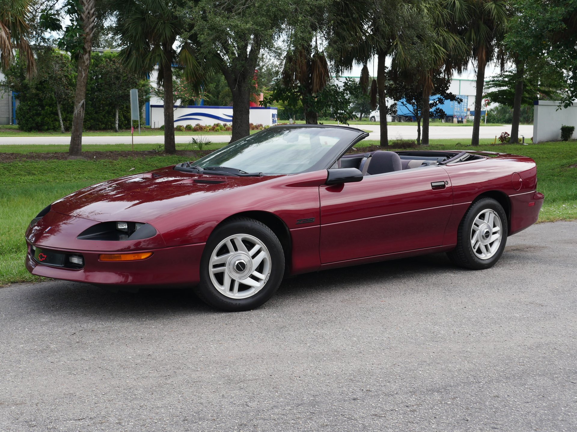Used 1994 Chevrolet Camaro Z28 RWD image 21