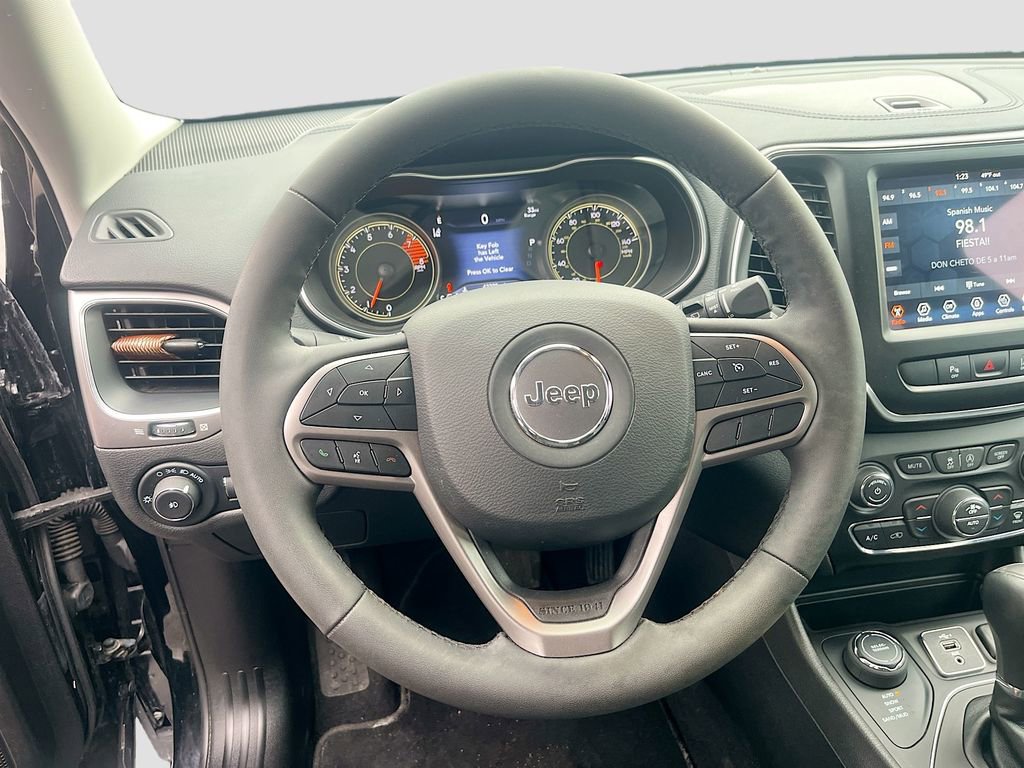 Used 2022 Jeep Cherokee Latitude Lux AWD/4WD image 11