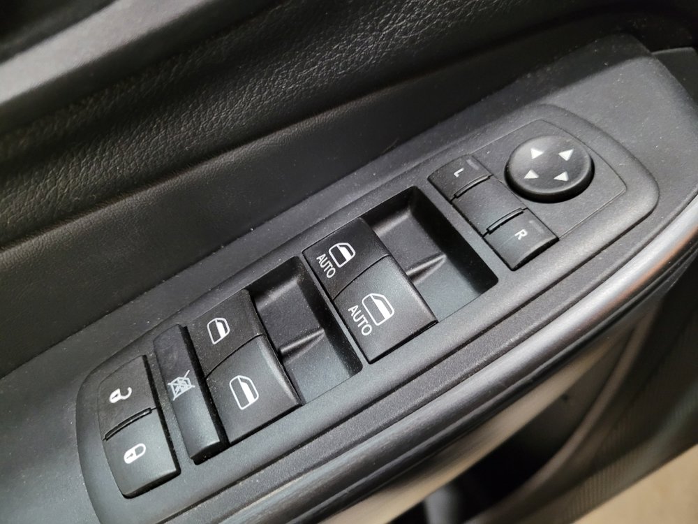 Used 2016 Jeep Cherokee High Altitude AWD/4WD image 27