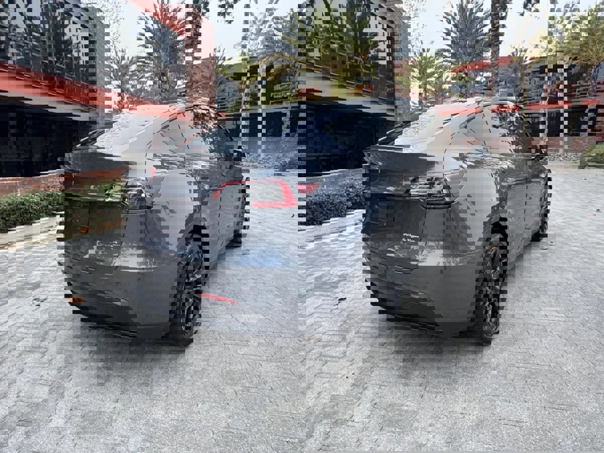 Used 2023 Tesla Model Y Long Range image 6