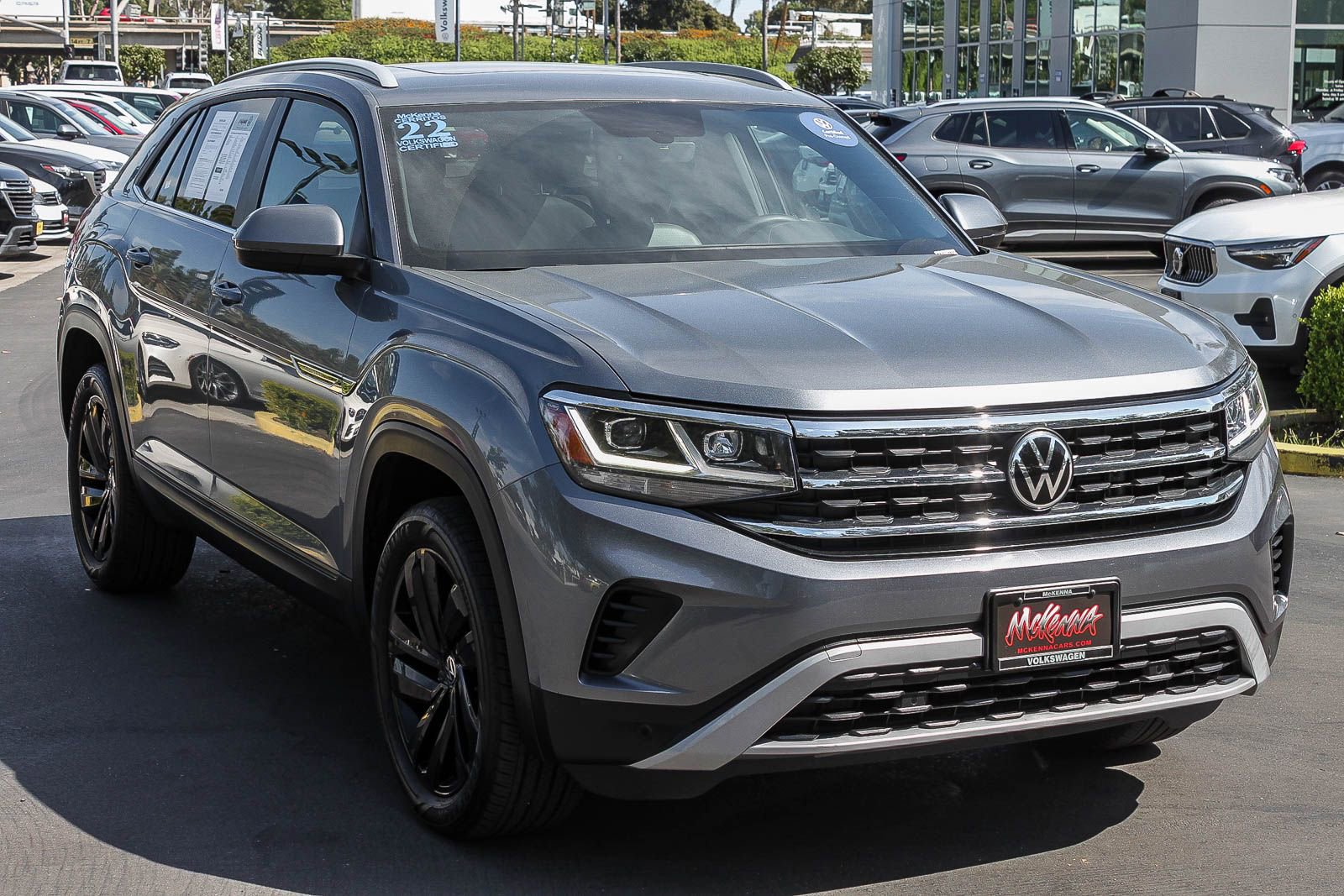 Certified 2022 Volkswagen Atlas Cross Sport SE image 3