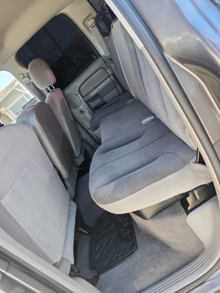 Used 2004 Dodge Ram 1500 Truck SLT image 5