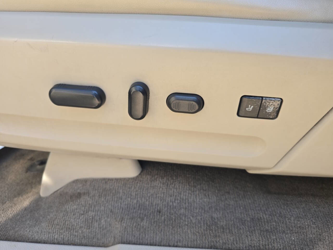 Used 2012 Ford Expedition EL Limited image 26