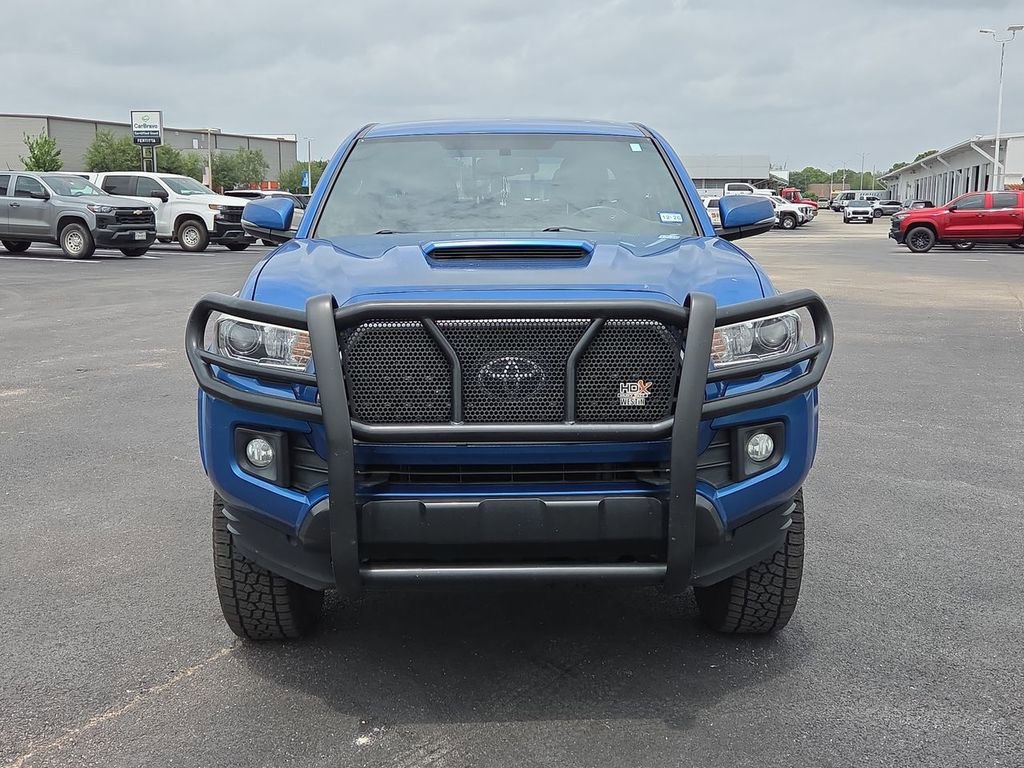 Used 2017 Toyota Tacoma SR5 RWD image 9