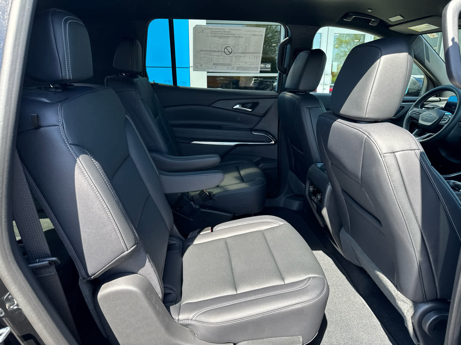 New 2026 Chevrolet Traverse LT w/ Midnight/Sport Edition AWD/4WD image 5