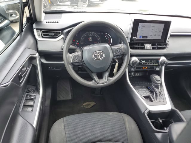 Used 2024 Toyota RAV4 LE AWD/4WD image 11
