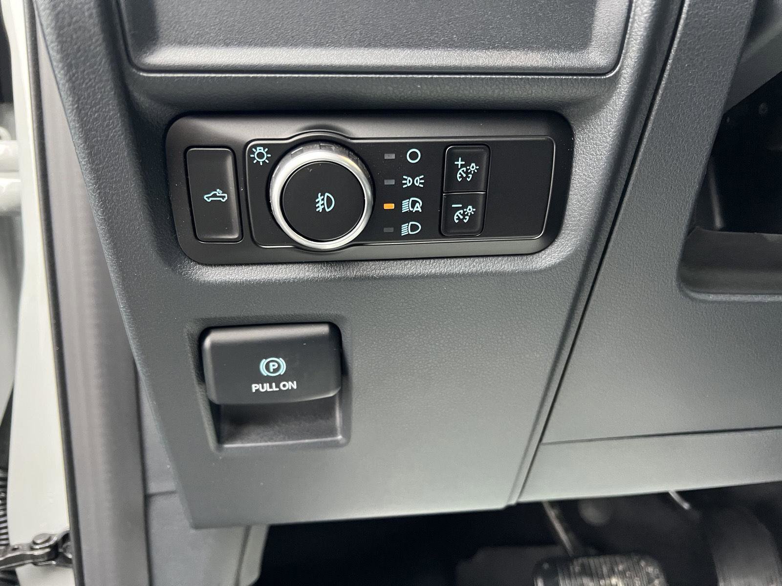 New 2026 Ford F150 XLT w/ FX4 Off-Road Package image 4