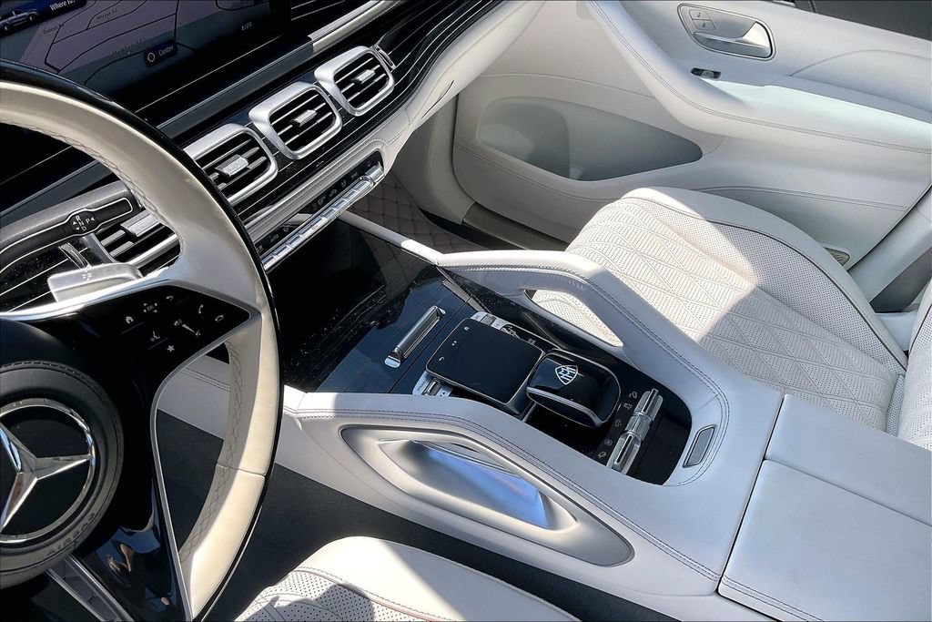 Certified 2025 Mercedes-Benz Maybach GLS 600 4MATIC image 12
