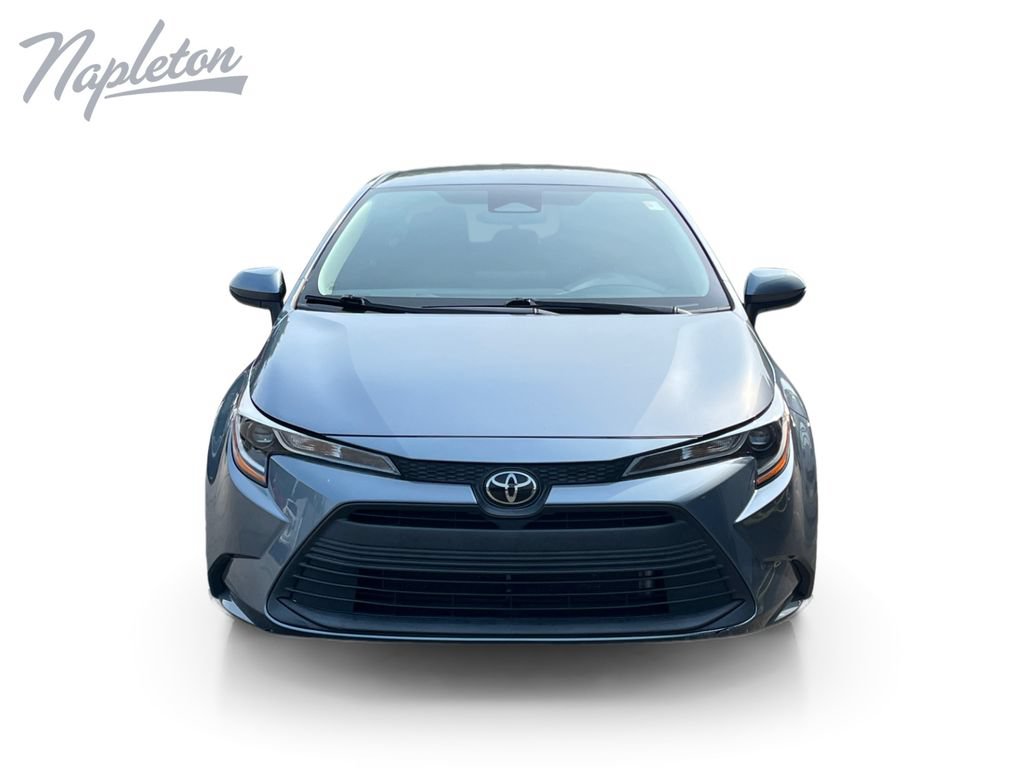 Used 2023 Toyota Corolla LE FWD image 9