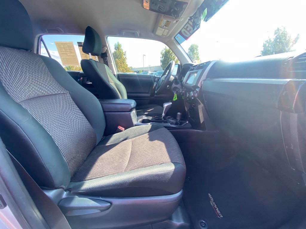 Used 2019 Toyota 4Runner TRD Off-Road AWD/4WD image 31