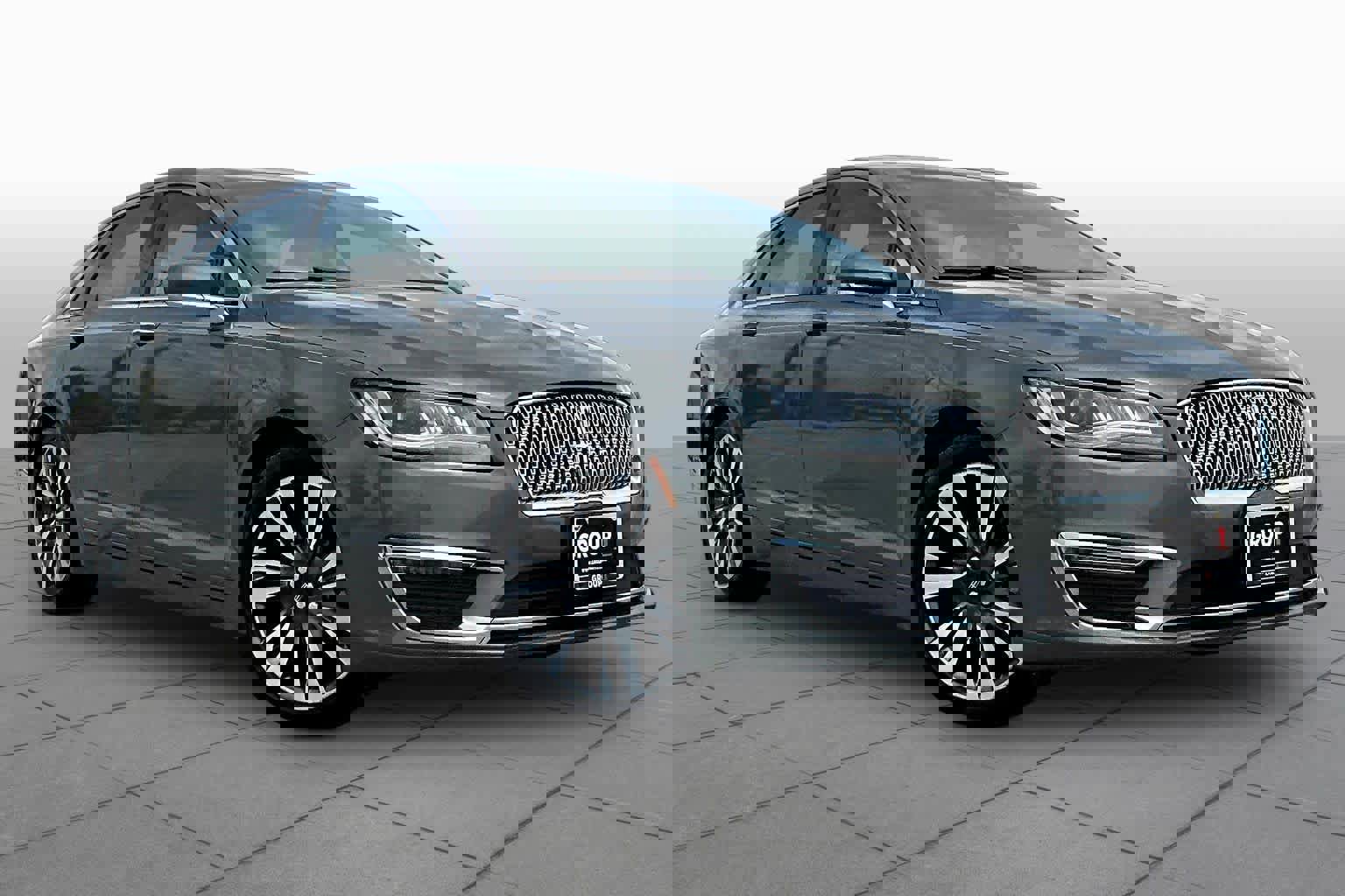 Used 2017 Lincoln MKZ Select w/ Select Plus Package FWD image 3