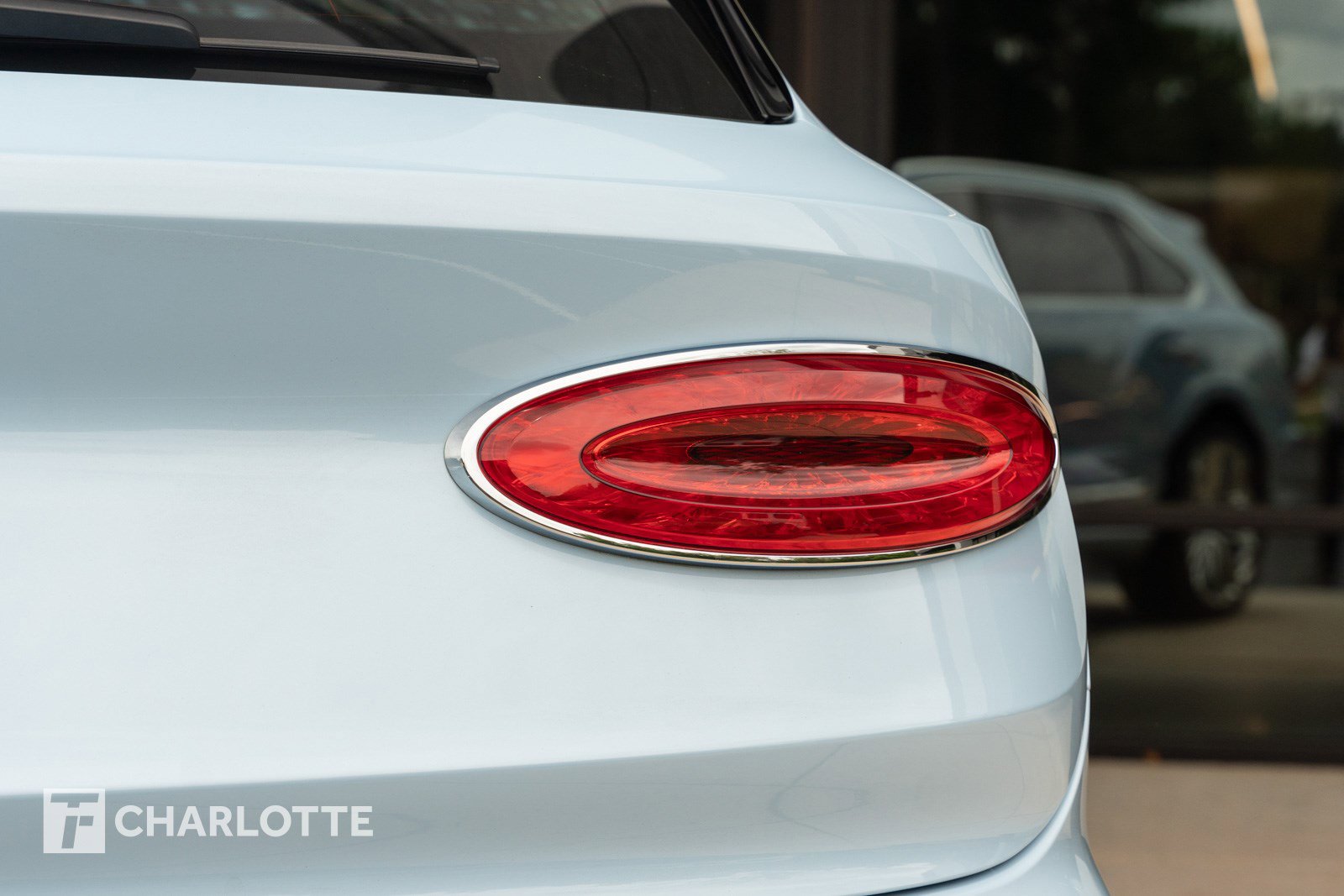 Used 2023 Bentley Bentayga Extended Wheelbase image 18