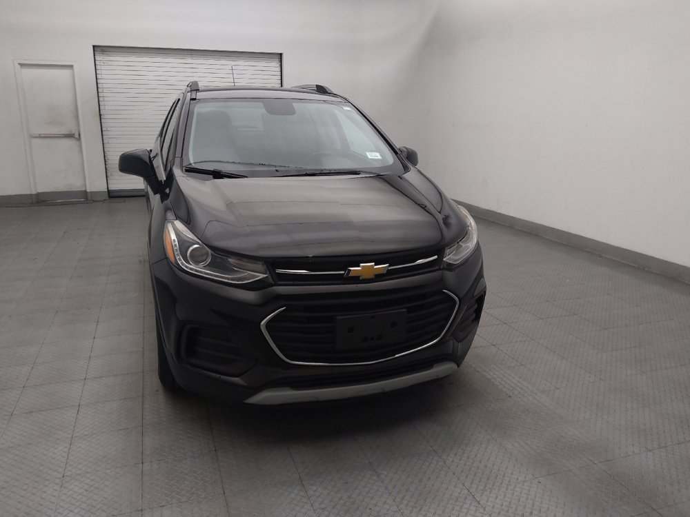 Used 2020 Chevrolet Trax LT w/ LT Convenience Package FWD image 14
