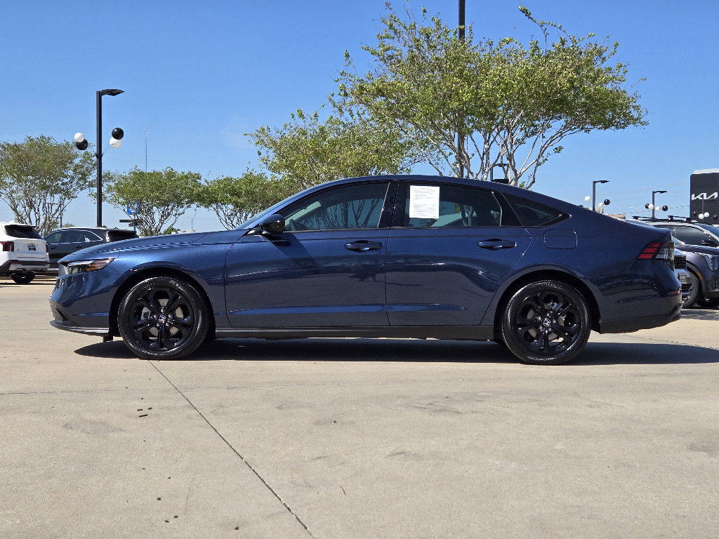 Used 2025 Honda Accord SE image 12