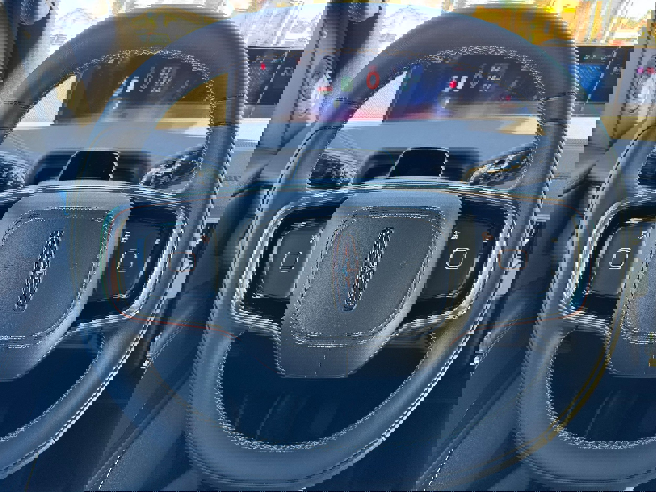 New 2025 Lincoln Navigator L Reserve w/ Jet Appearance Package image 28