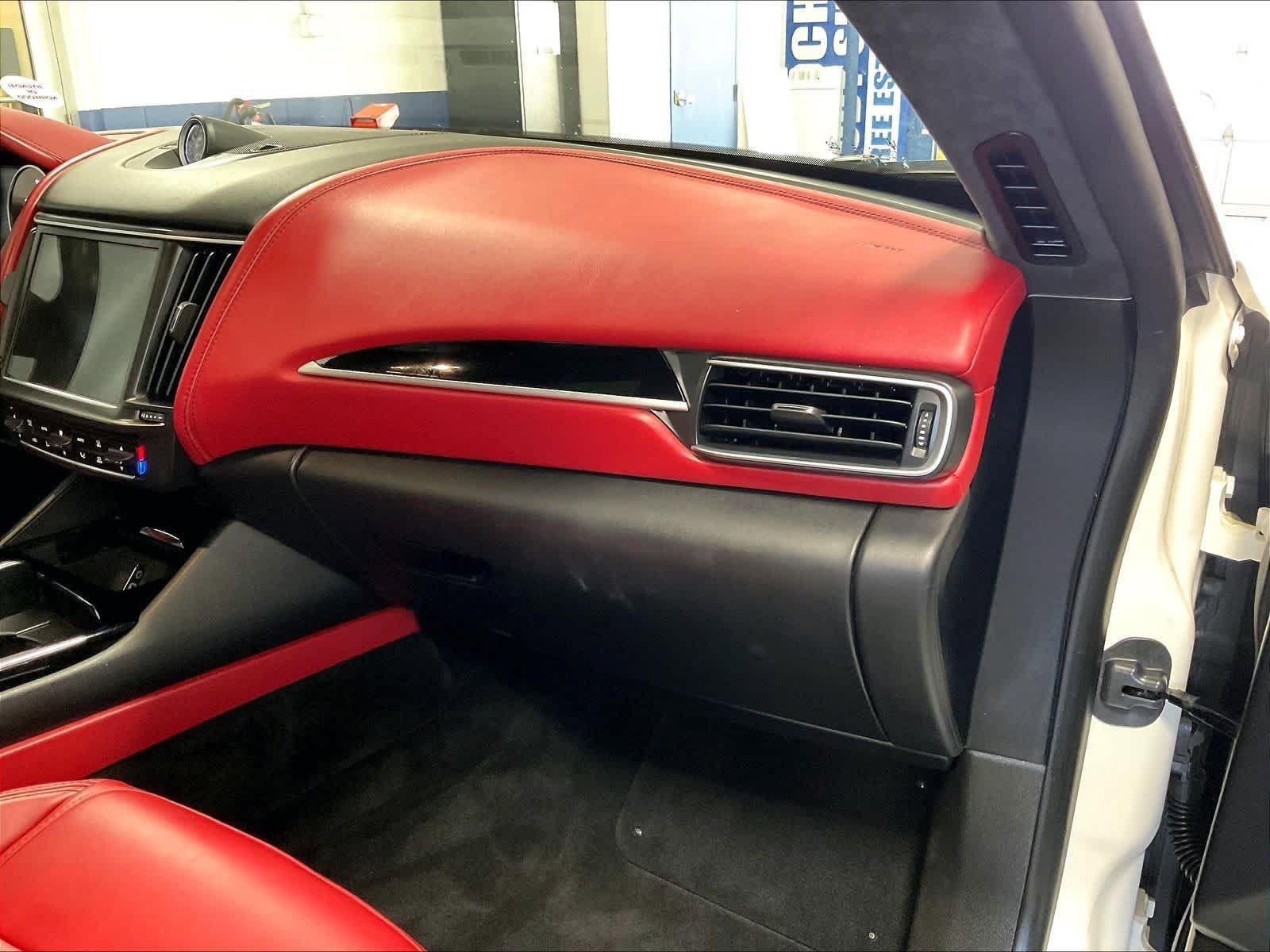 Used 2022 Maserati Levante Modena AWD/4WD image 13