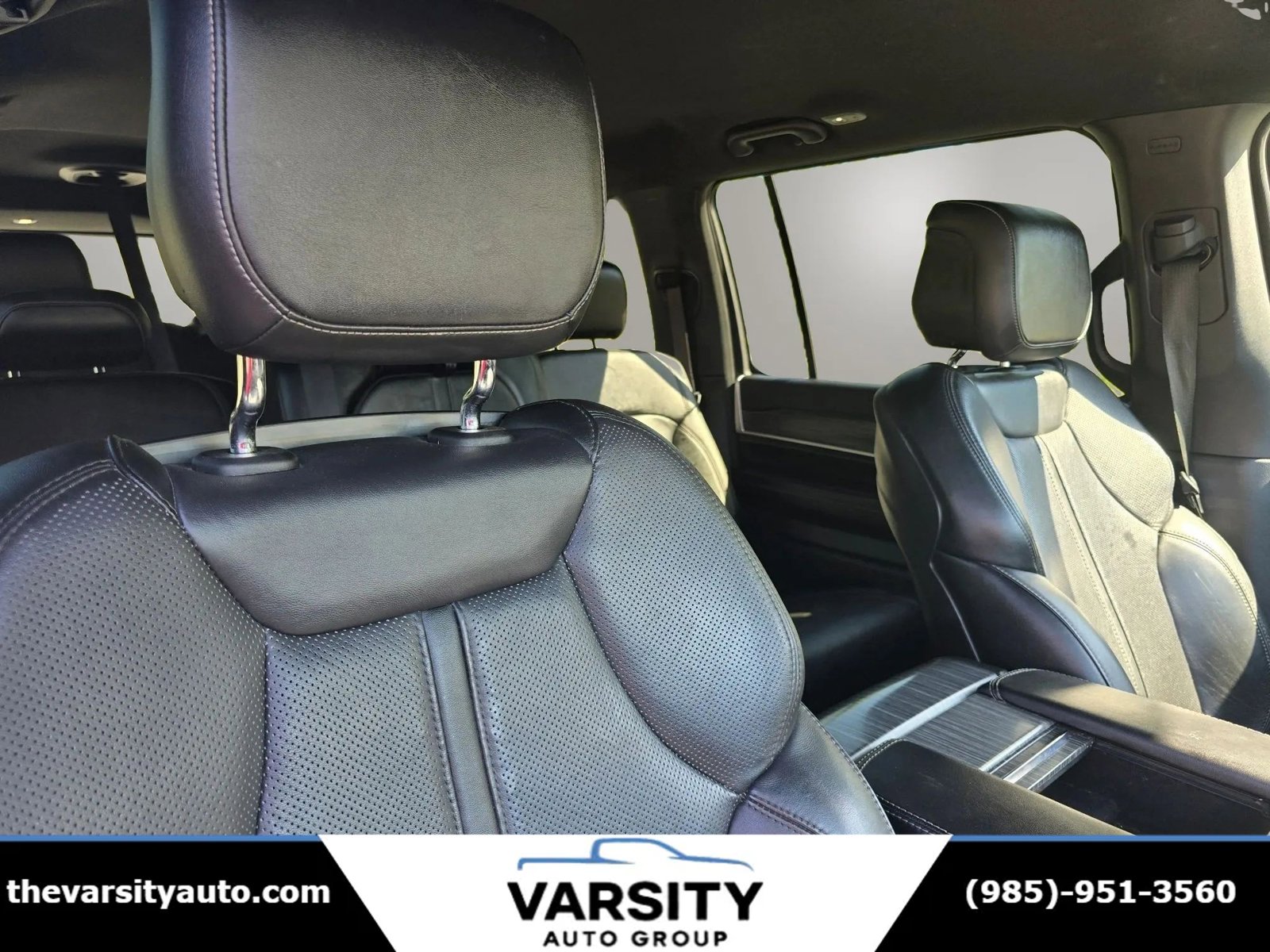 Used 2023 Jeep Wagoneer L Series II image 16