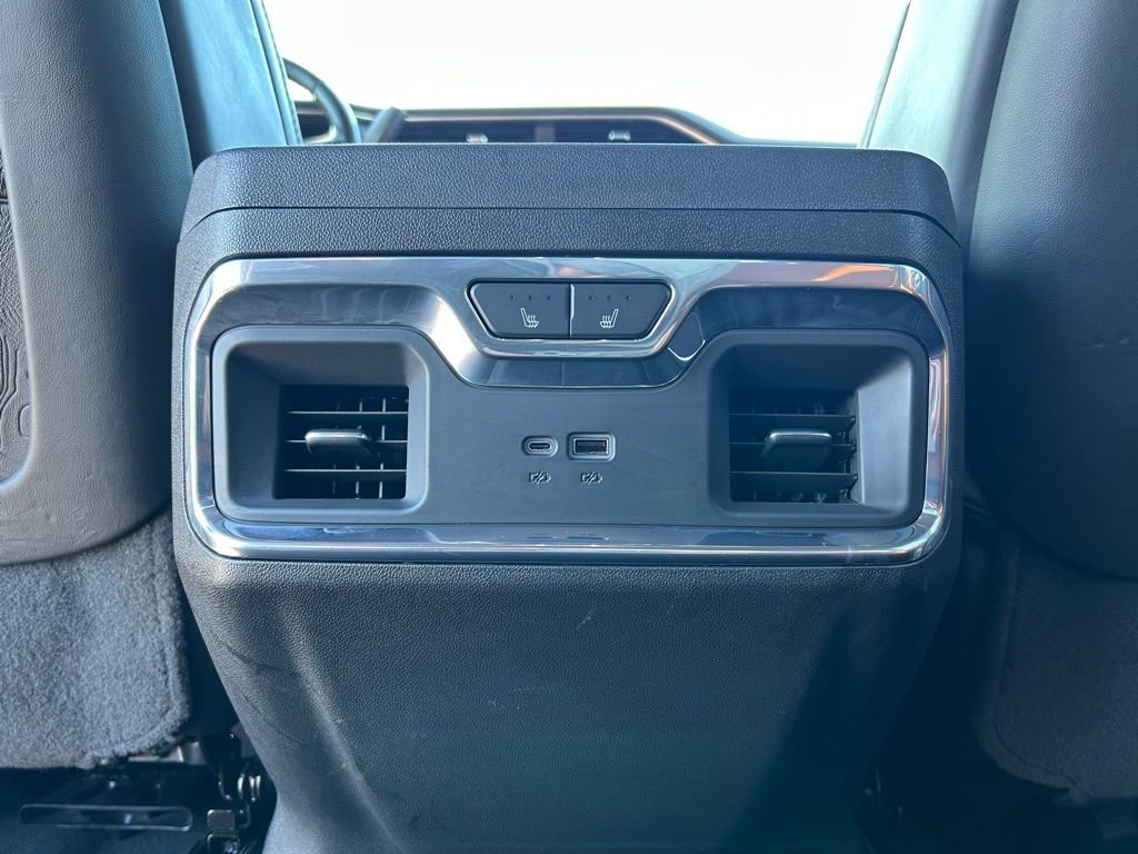 Used 2024 GMC Sierra 2500 Denali Ultimate image 18