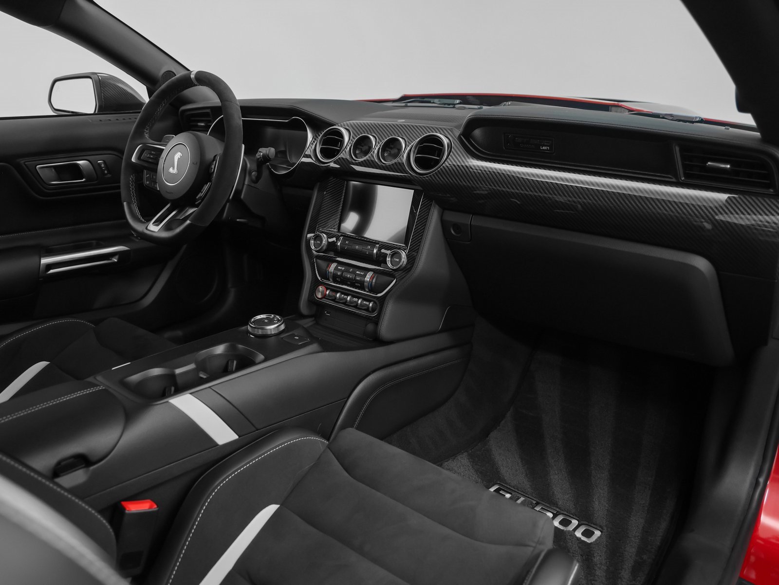 Used 2020 Ford Mustang Shelby GT500 w/ Carbon Fiber Track Pack image 45