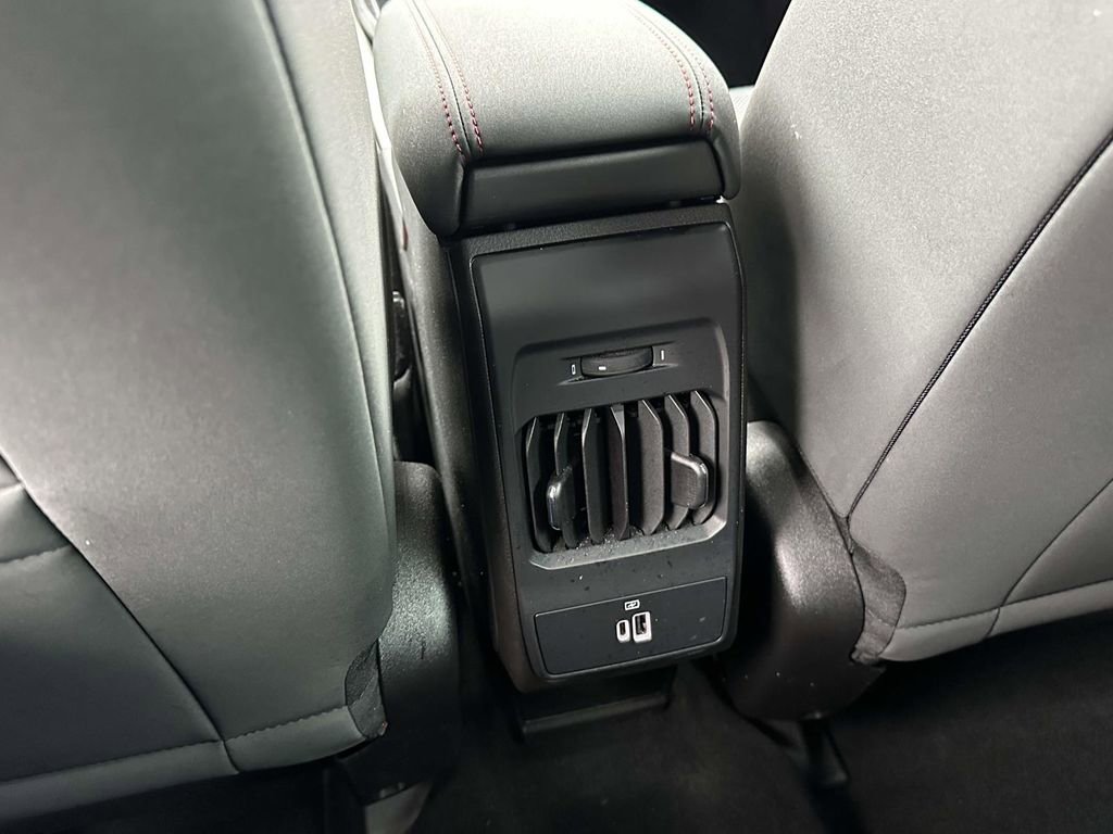 Certified 2024 Dodge Hornet R/T w/ R/T Blacktop Package image 26