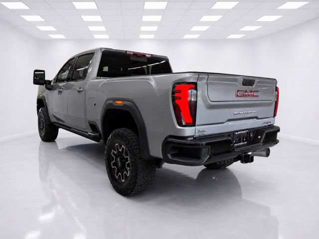 Used 2026 GMC Sierra 2500 AT4X AWD/4WD image 4