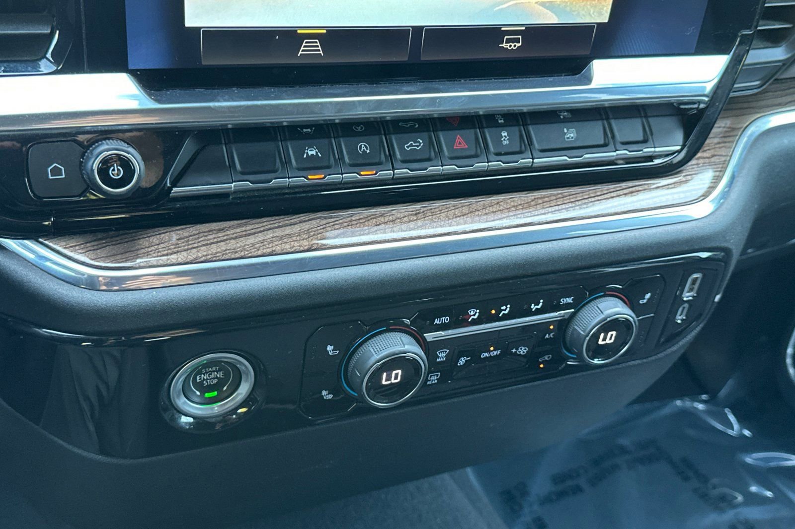 Used 2024 Chevrolet Silverado 1500 LT w/ Protection Package image 28