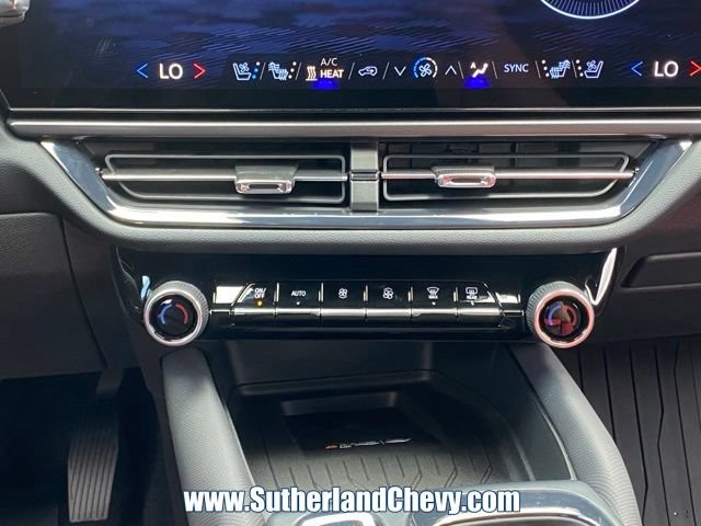 Used 2026 Chevrolet Equinox EV RS w/ Convenience Package II AWD/4WD image 35
